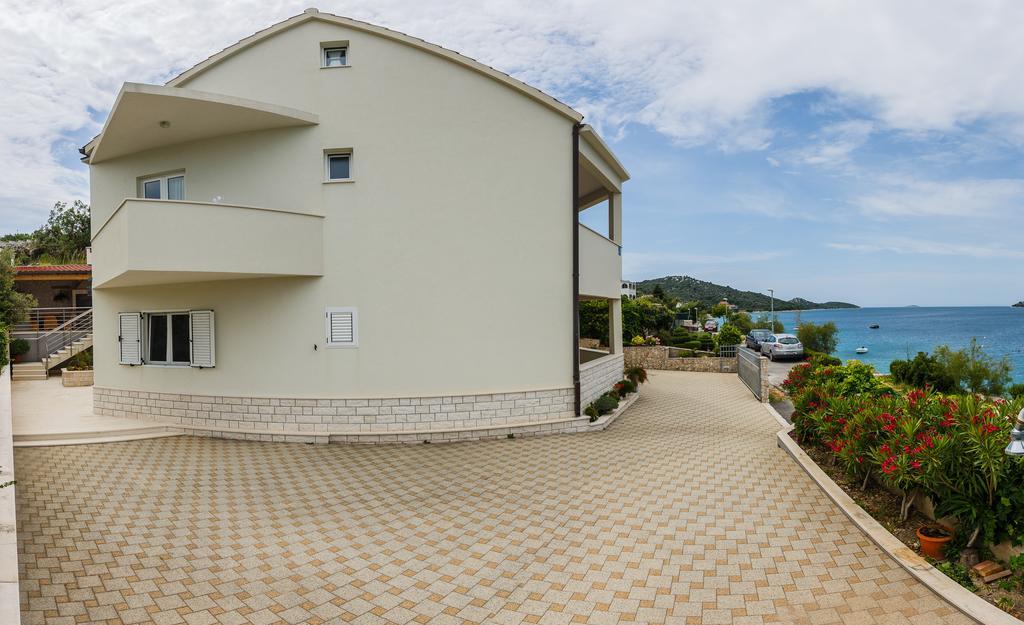 Apartments Rogulj Rogoznica  Exteriör bild